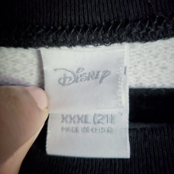 Disney | Mickey and Minnie Crew Neck Pullover - Picture 4 of 8